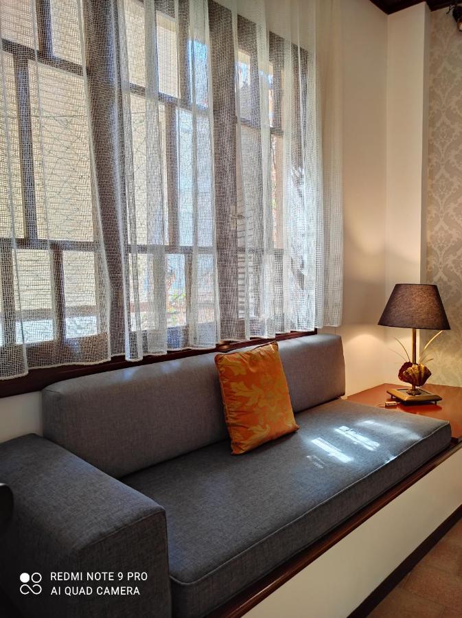 Johnny'S Loft Apartment Agrinio Bagian luar foto